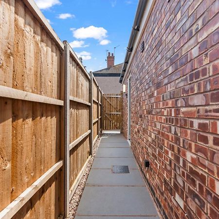 City Centre House, Parking With Ev, Free Wifi, Netflix Coventry Eksteriør billede