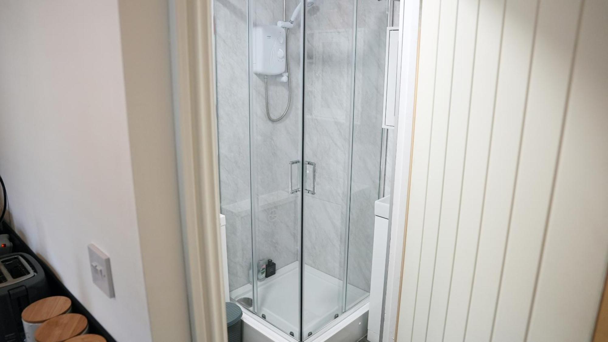 City Centre House, Parking With Ev, Free Wifi, Netflix Coventry Eksteriør billede