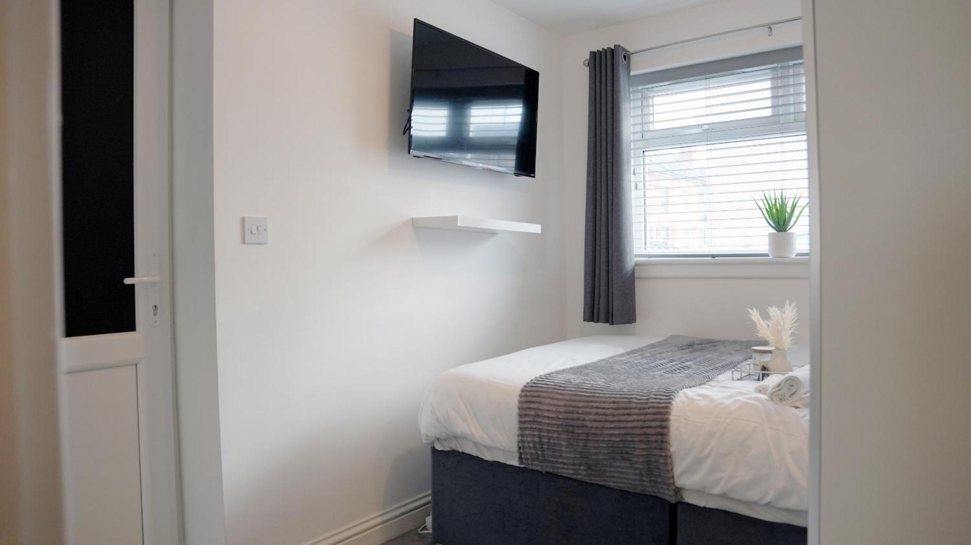 City Centre House, Parking With Ev, Free Wifi, Netflix Coventry Eksteriør billede