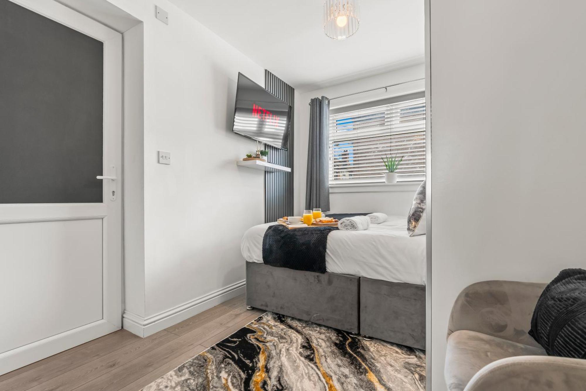 City Centre House, Parking With Ev, Free Wifi, Netflix Coventry Eksteriør billede